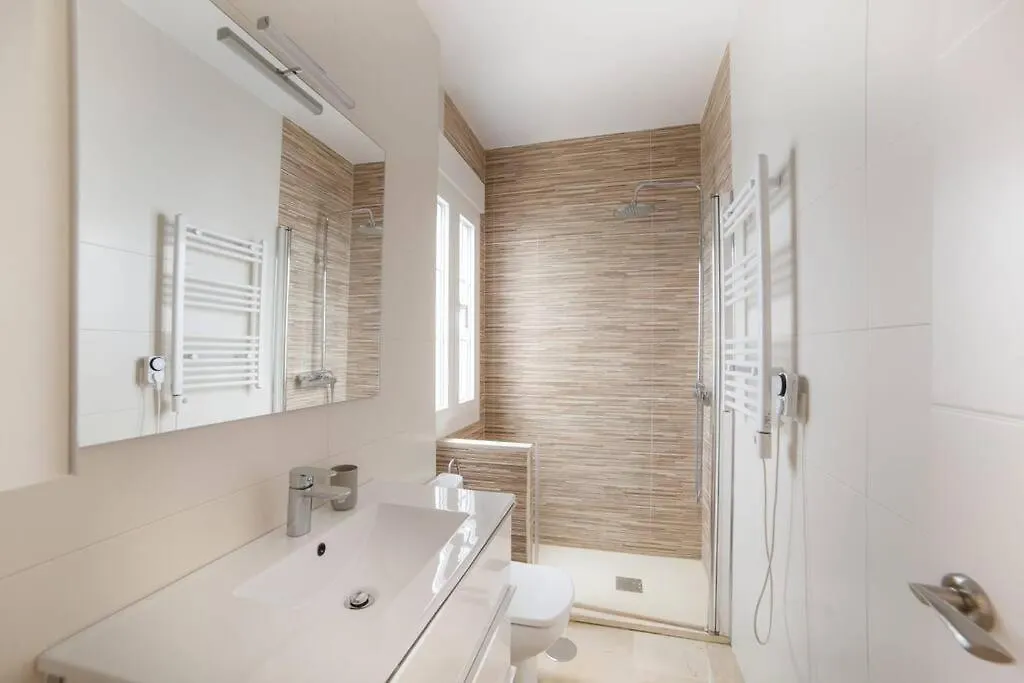 Leca, Comodo Y Silencioso Apartamento Seville 0*,  Spain